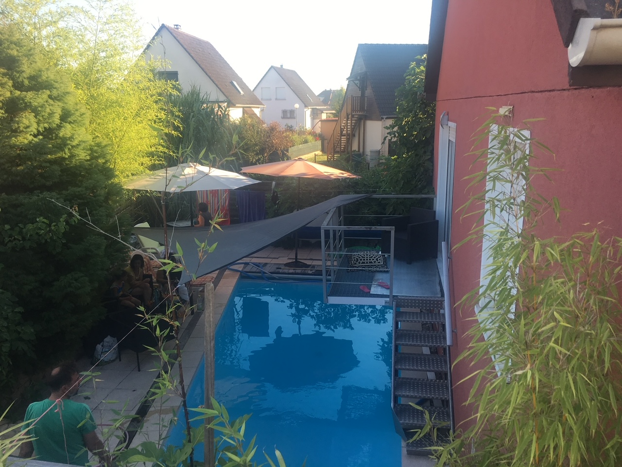 Piscine par Jardin_d_or à Strasbourg